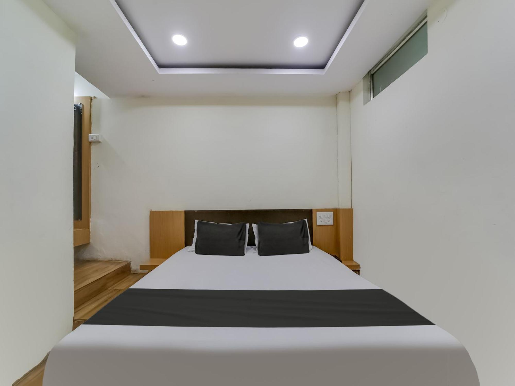 בהופאל Super Hotel O The Surbhi מראה חיצוני תמונה
